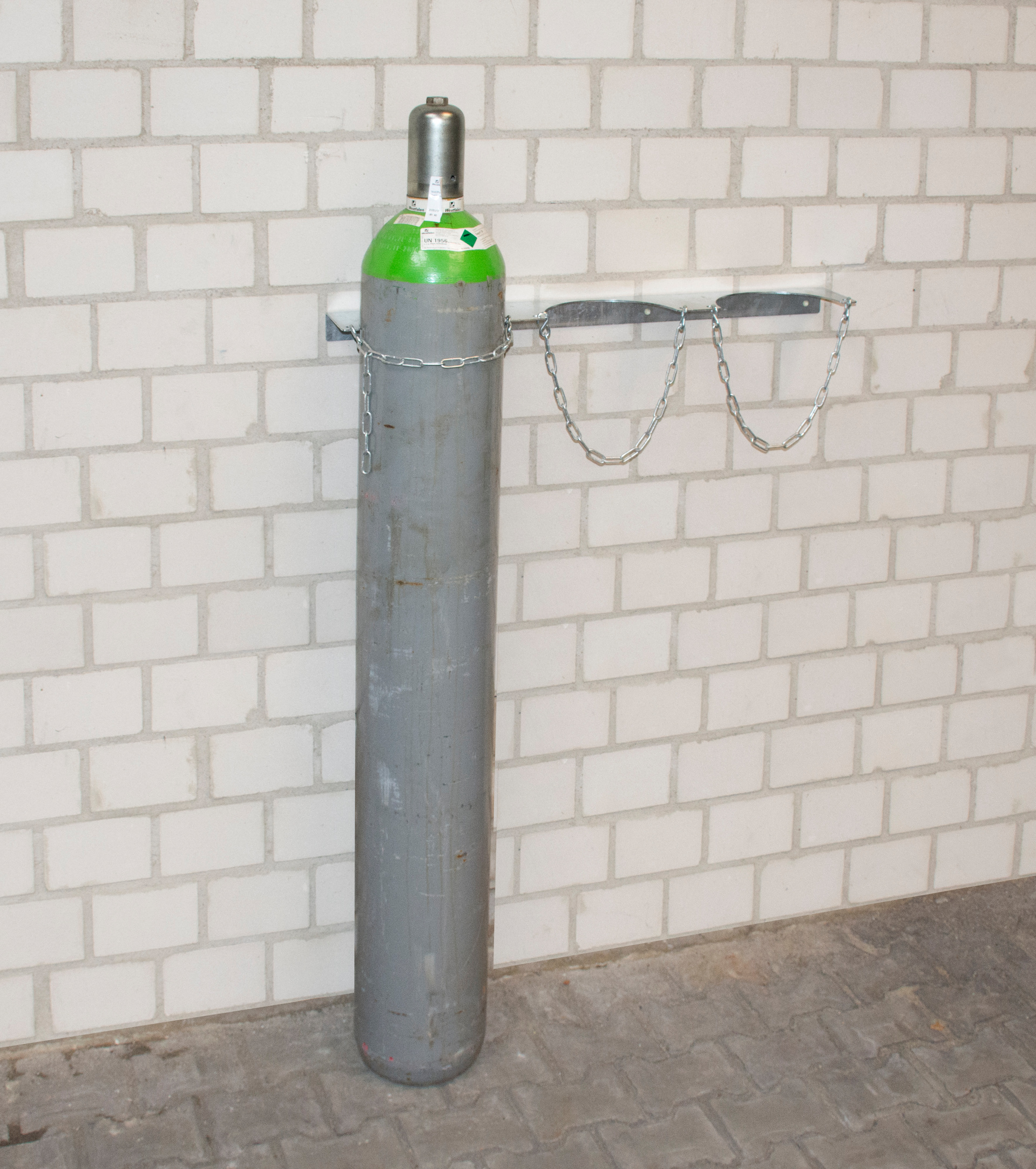 Gasflaschen-Wandhalterung Typ GWH feuerverzinkt