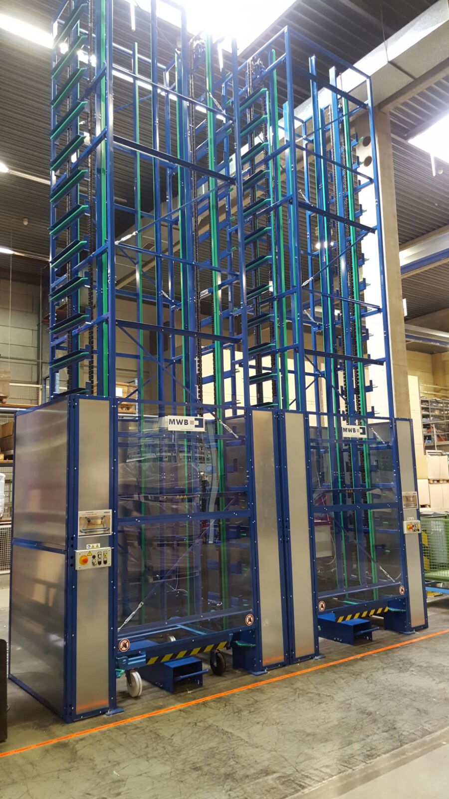Trolleystore zur vertikalen Lagerung von 20 Trolleys 1200×800 mm